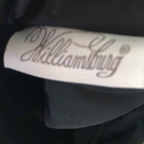 Williamsburg Pineapple Purse/Lunch Bag with Green Gingham Ribbon - Picture 3 of 6